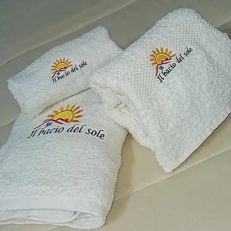 Il Bacio Del Sole Ferienhaus *